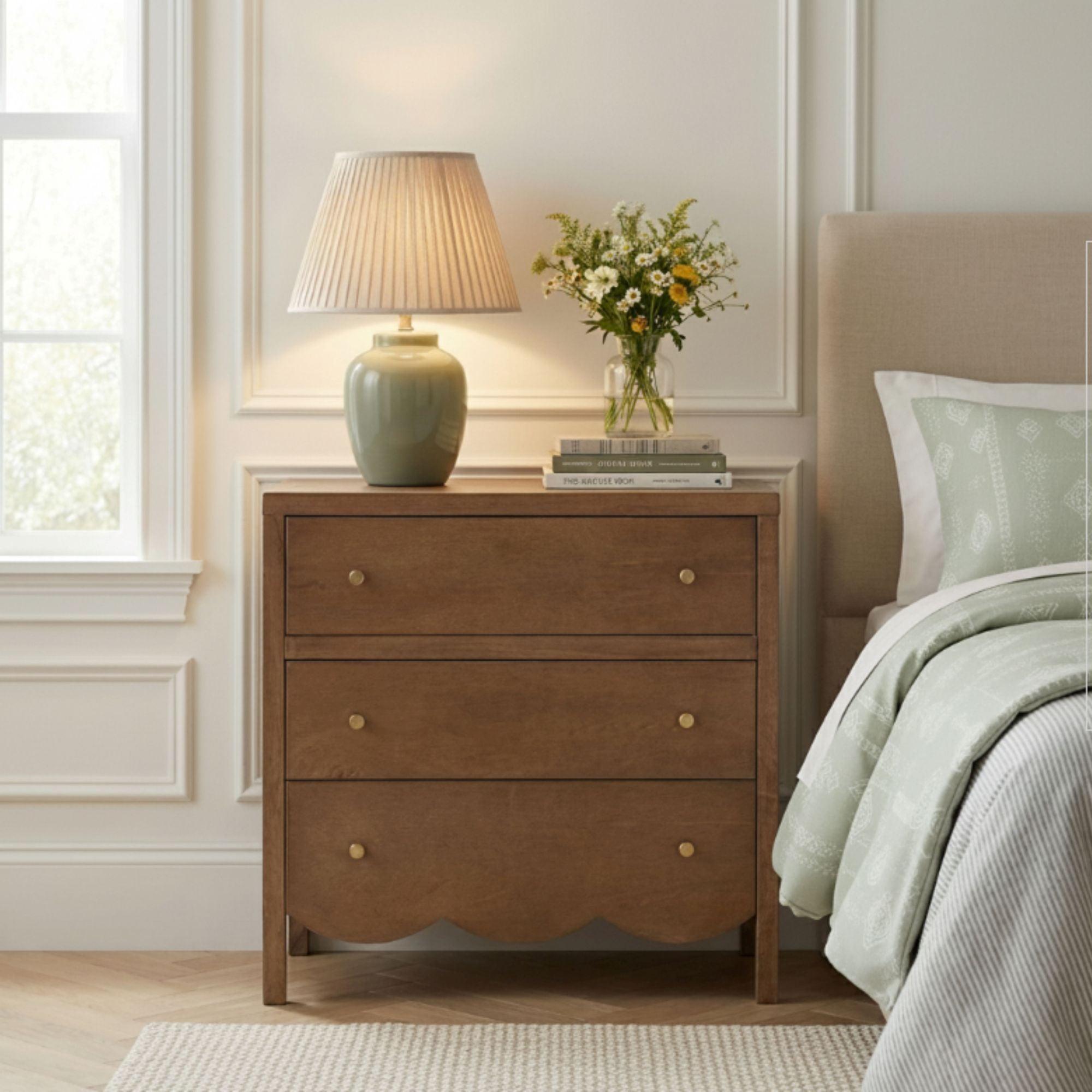 Morrowind Scallop Dresser with 3 Drawers